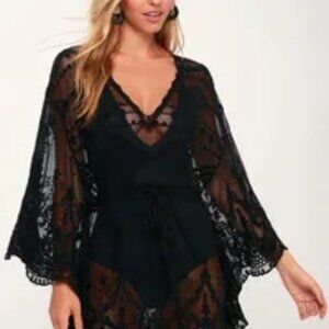 Boho Chic White Lace Swimsuit Cover-Up – Relaxed & Flowing Beachwear Black